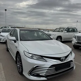 Toyota Camry 2022