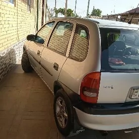 Opel Vita 2000