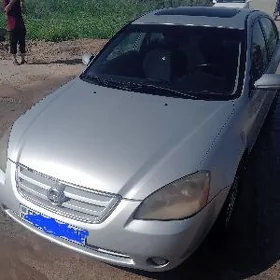 Nissan Altima 2004