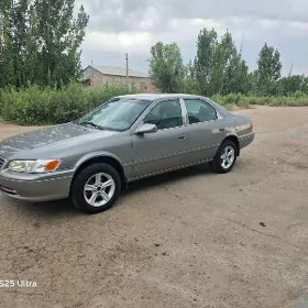 Toyota Camry 2000