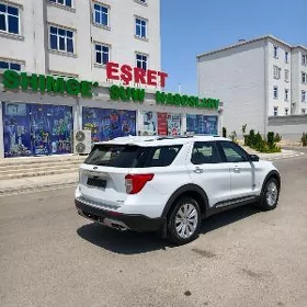 Ford Explorer 2021