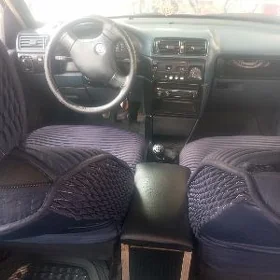 Opel Vectra 1990