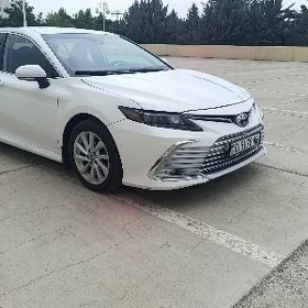 Toyota Camry 2024