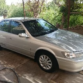 Toyota Camry 2000