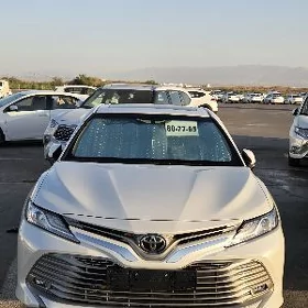 Toyota Camry 2019
