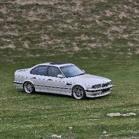 BMW E34 1990