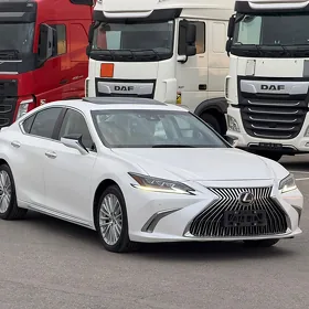 Lexus ES 350 2022