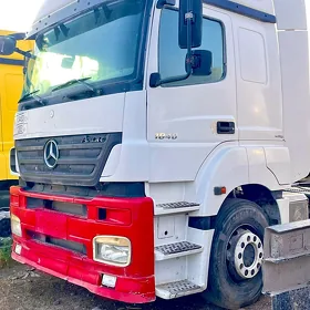 Mercedes-Benz ACTROS 3331 2008