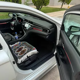 Toyota Camry 2020