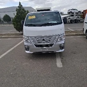 Nissan Urvan 2022