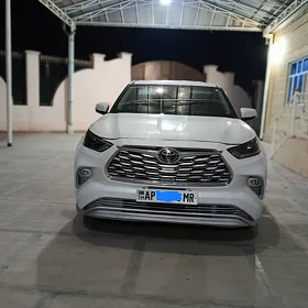 Toyota Highlander 2022