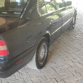 BMW 525 1992