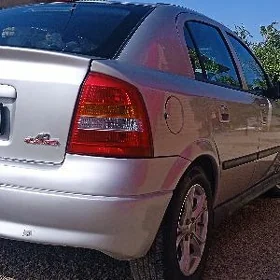 Opel Astra 2003