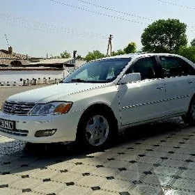 Toyota Avalon 2001