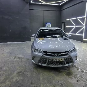 Toyota Camry 2015