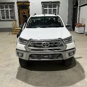 Toyota Hilux 2022