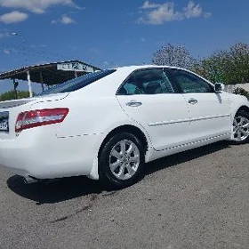 Toyota Camry 2011