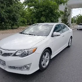Toyota Camry 2013