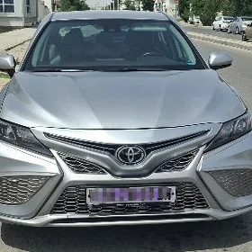 Toyota Camry 2021