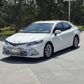 Toyota Camry 2022