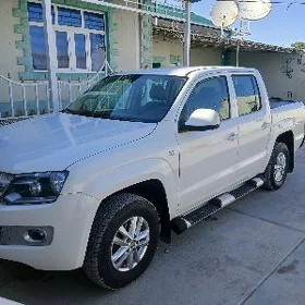 Volkswagen Amarok 2013