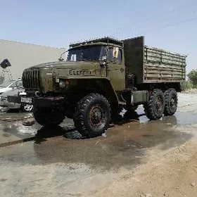 Ural 4320 1989