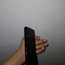 Poco c 75