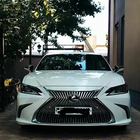 Lexus ES 350 2019