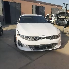 Kia K5 2021