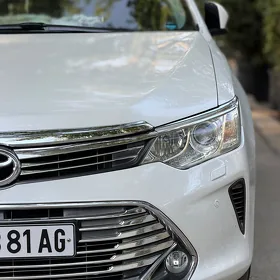 Toyota Camry 2015