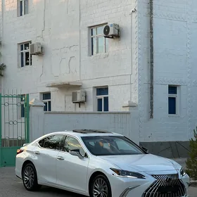 Lexus ES 350 2020