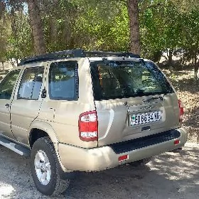 Nissan Pathfinder 2004
