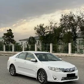 Toyota Camry 2013