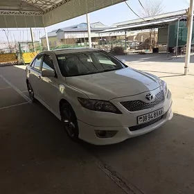 Toyota Camry 2011