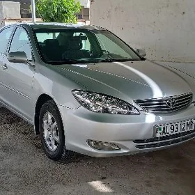 Toyota Camry 2004