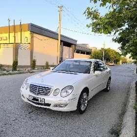 Mercedes-Benz E350 2006