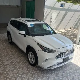 Toyota Highlander 2022