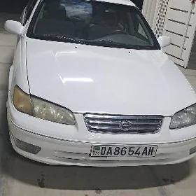 Toyota Camry 2000