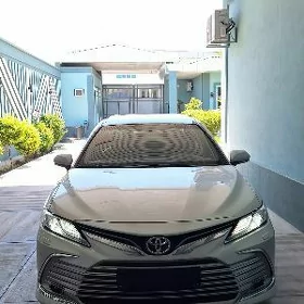 Toyota Camry 2024