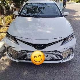 Toyota Camry 2020