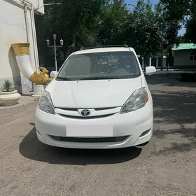 Toyota Sienna 2009