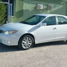 Toyota Camry 2004