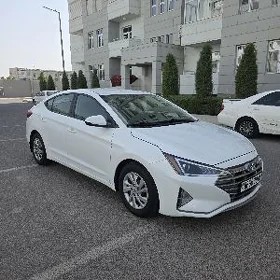 Hyundai Elantra 2020