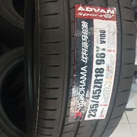 235/45/18/ YOKOHAMA ÝYLY26