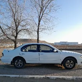 Nissan Cefiro 1995