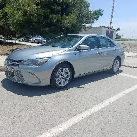 Toyota Camry 2016