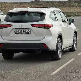 Toyota Highlander 2020