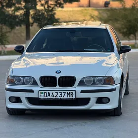 BMW E39 2000