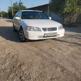Toyota Camry 2000