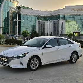 Hyundai Elantra 2020